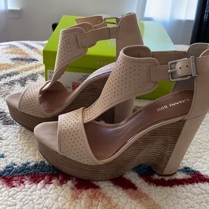 Gianni Bini wedge sandal